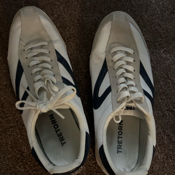 Tretorn Sneakers EUC - Picture 1 of 1